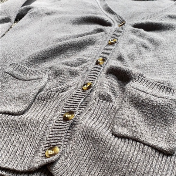 ZARA Greyish Cardigan with Beautiful Brown Buttons - Picture 2 of 7